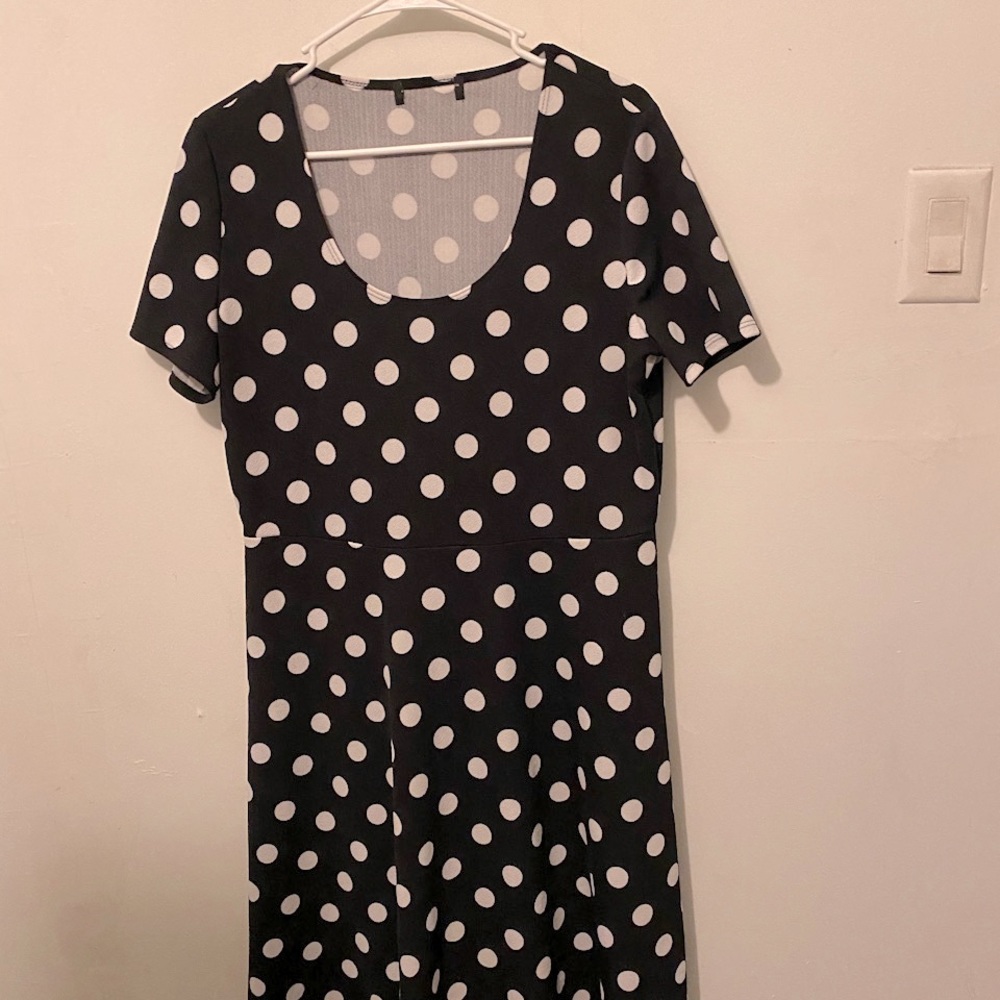 The Cutest Polka Dot Retro Dress!